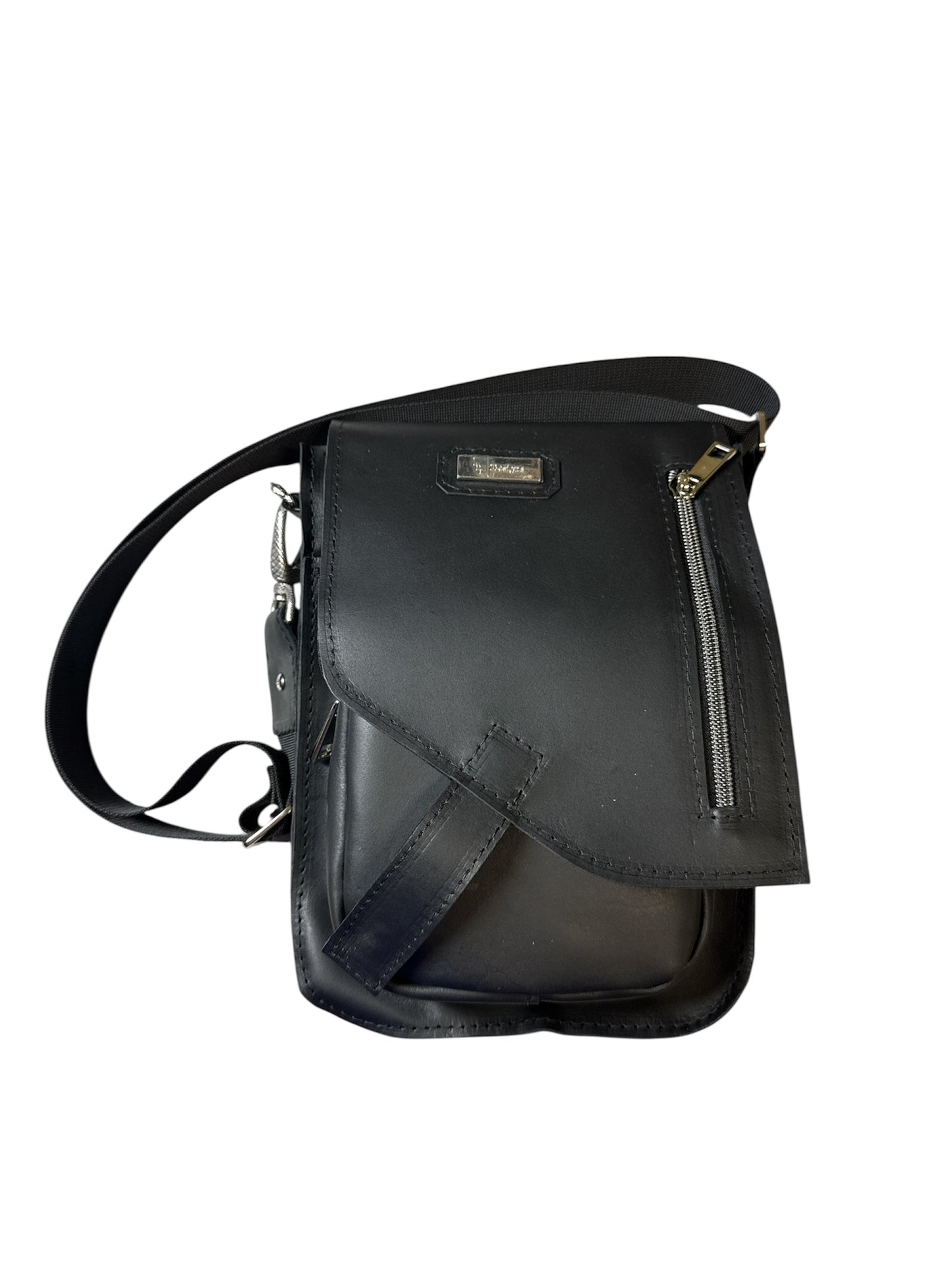 Jeronimo Leather Messenger Bag